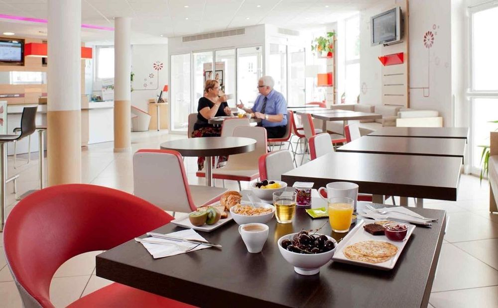 Ibis Auxerre Centre Hotell Restaurang bild